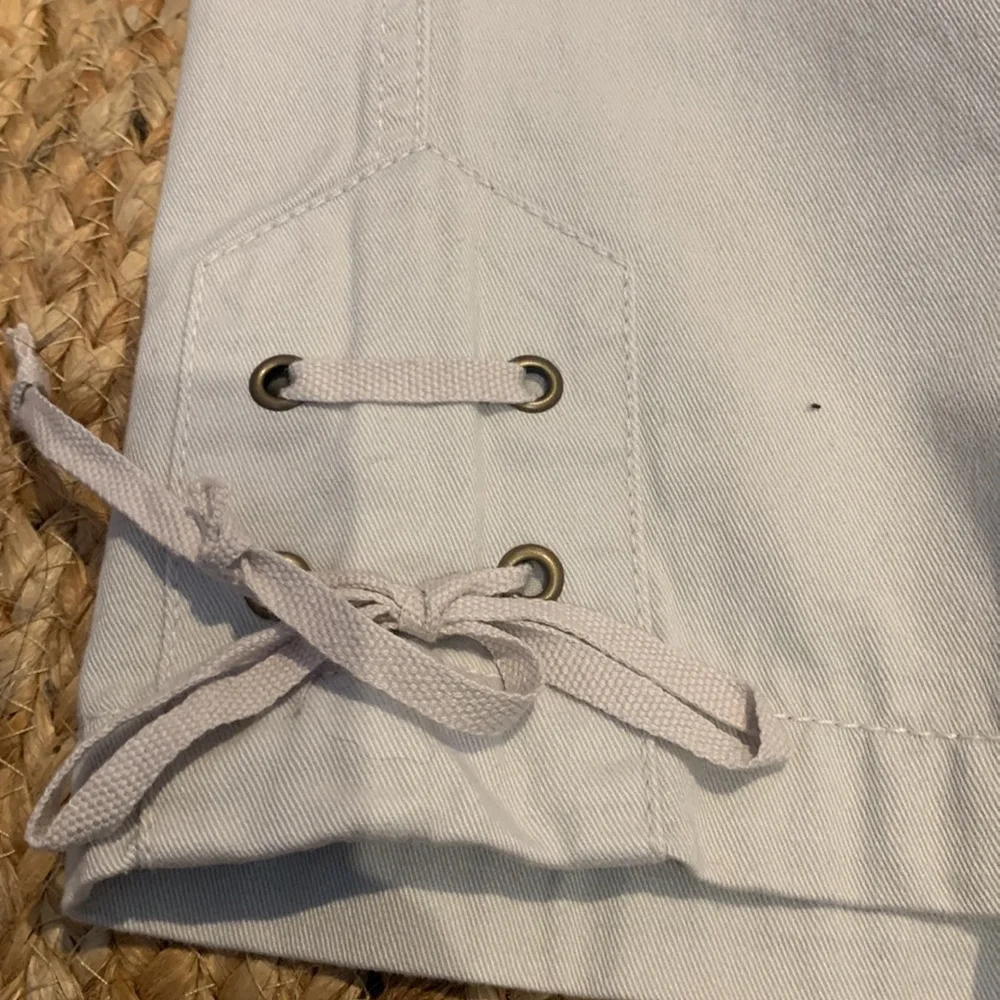 white pants - Picture 2 of 5